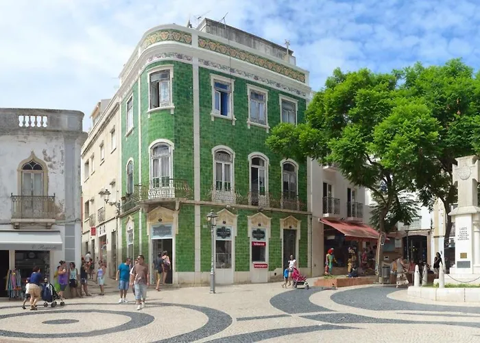 A42 - Trindade In Lagos