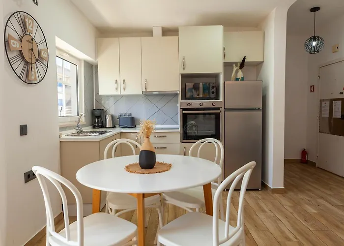 A42 - Trindade In Lägenhet