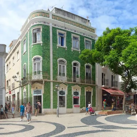 A42 - Trindade In Lagos