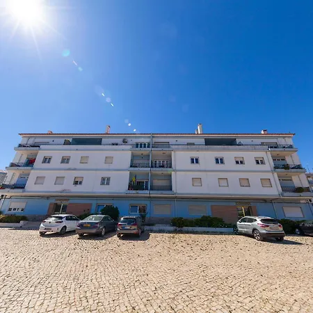 A42 - Trindade In * Lagos